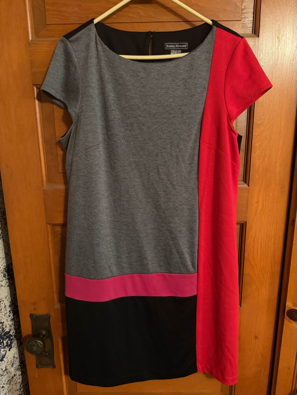 Jessica Howard Gray, Red,Pink and Black Colorblock Cap-Sleeve Shift Dress